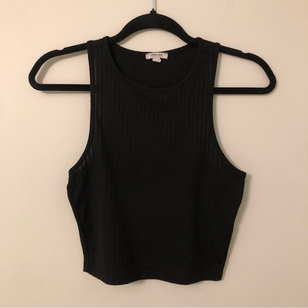 Basic Black Ribbed Cropped Tank Top - Picture 5 of 5